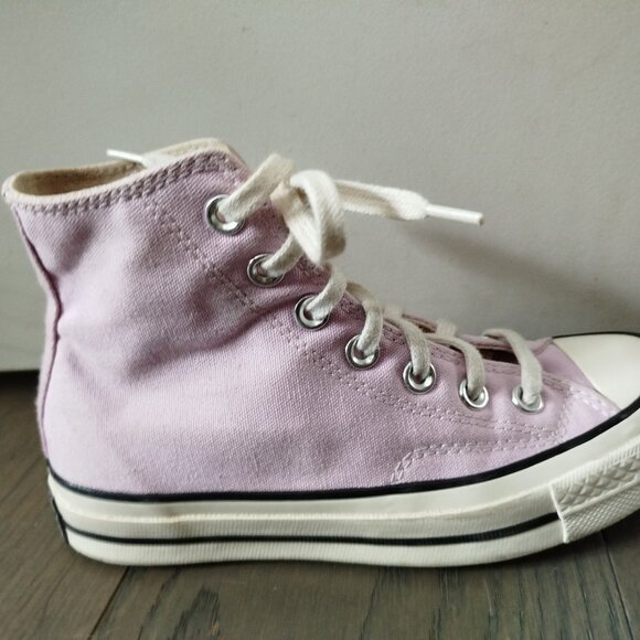 Converse High tops: Chuck 70 in Stardust Lilac/Egret/Black - Picture 2 of 5